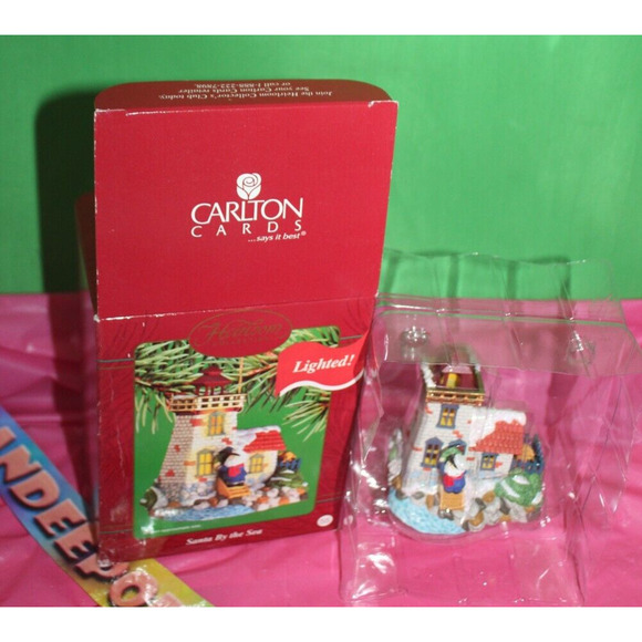 Carlton Heirloom Santa By The Sea Holiday Christmas Ornament 55 CXOR106G - Picture 1 of 3